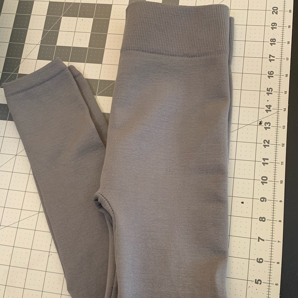 Fleece lined gray leggings, Size L.